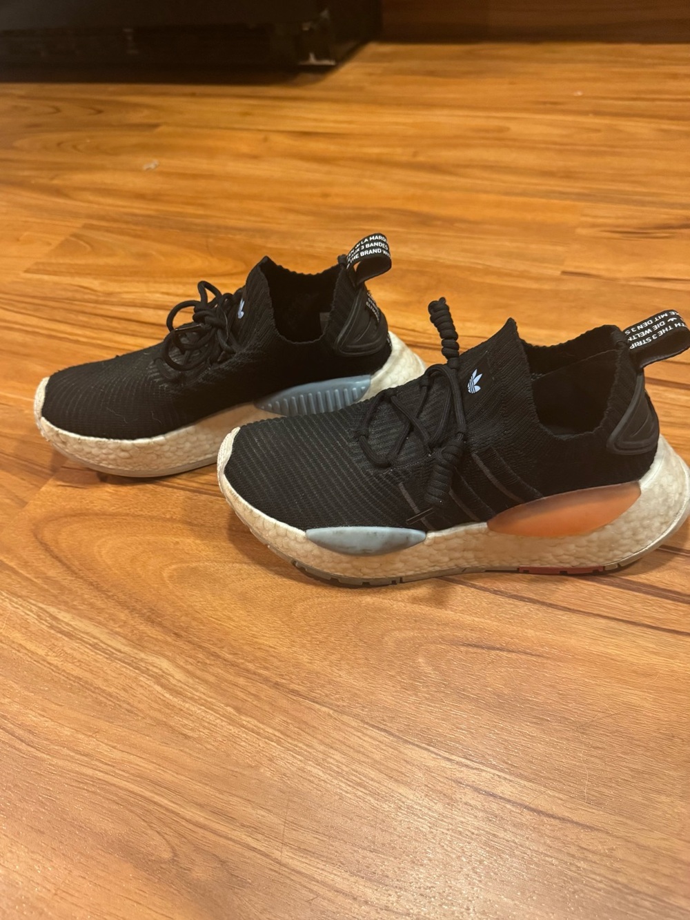 Adidas Tennis Shoes